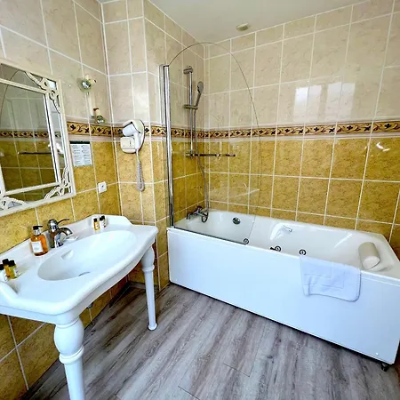 Hotel De La Poste 3*