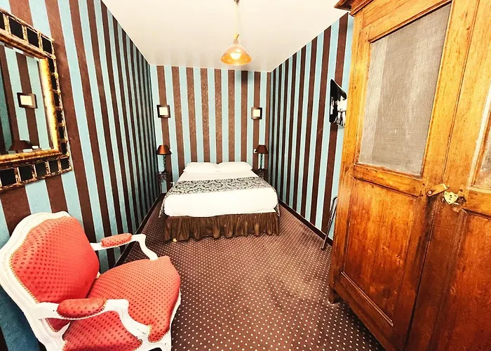 Hotel De La Poste Langres