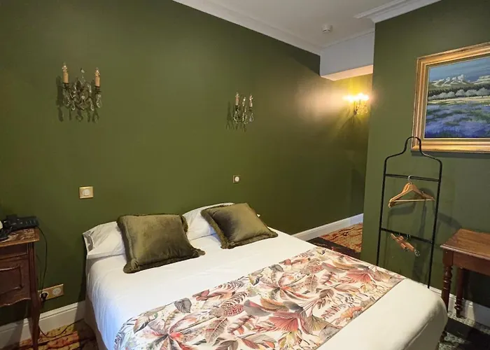 Hotel De La Poste Langres