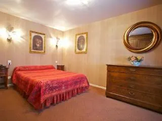 Hotel De La Poste Langres